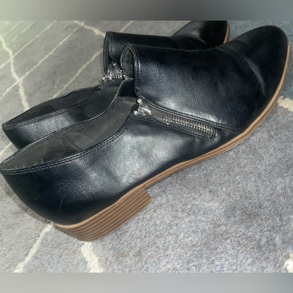 American Eagle Black Slip on Shoe Loafer Business Formal Size 12 - Picture 1 of 5